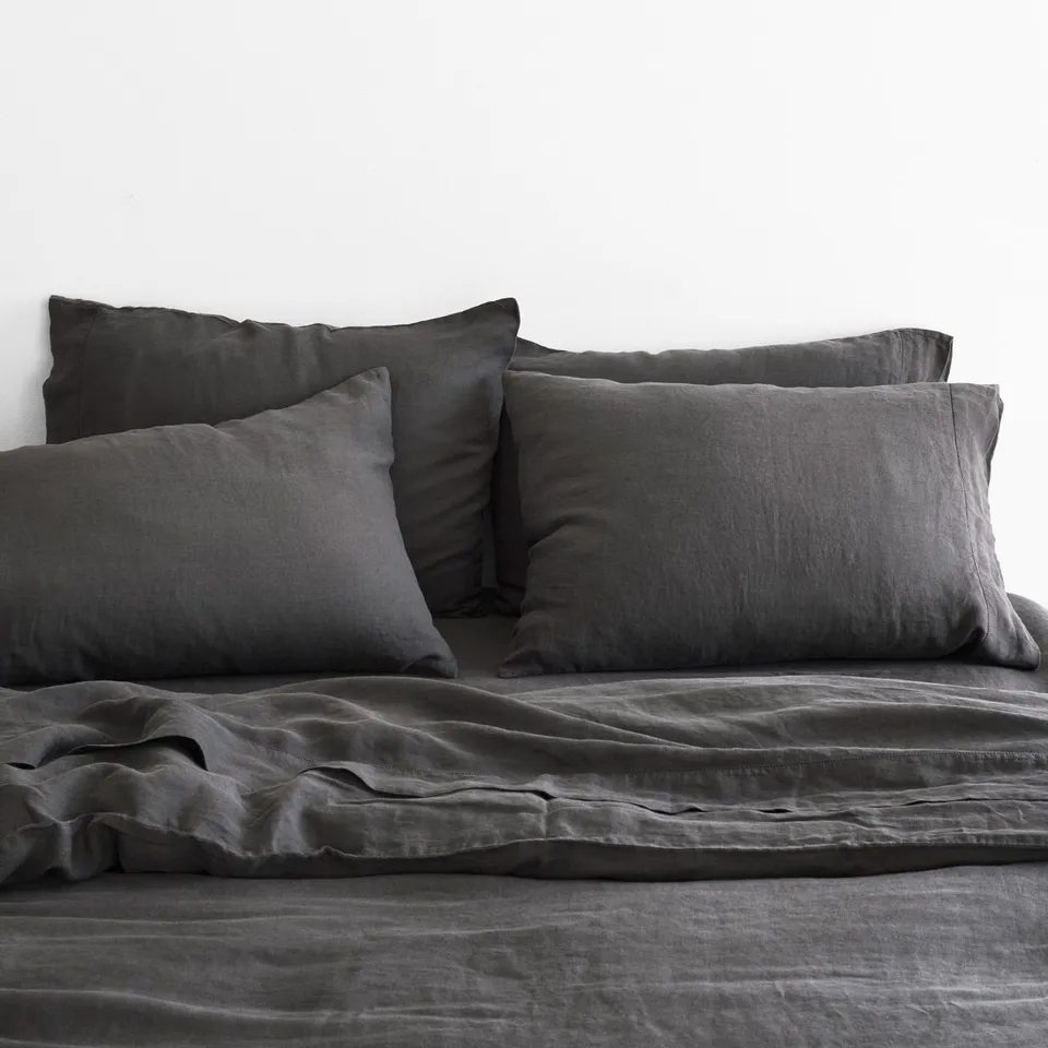The Citizenry Stonewashed Linen Bed Bundle | King | Charcoal