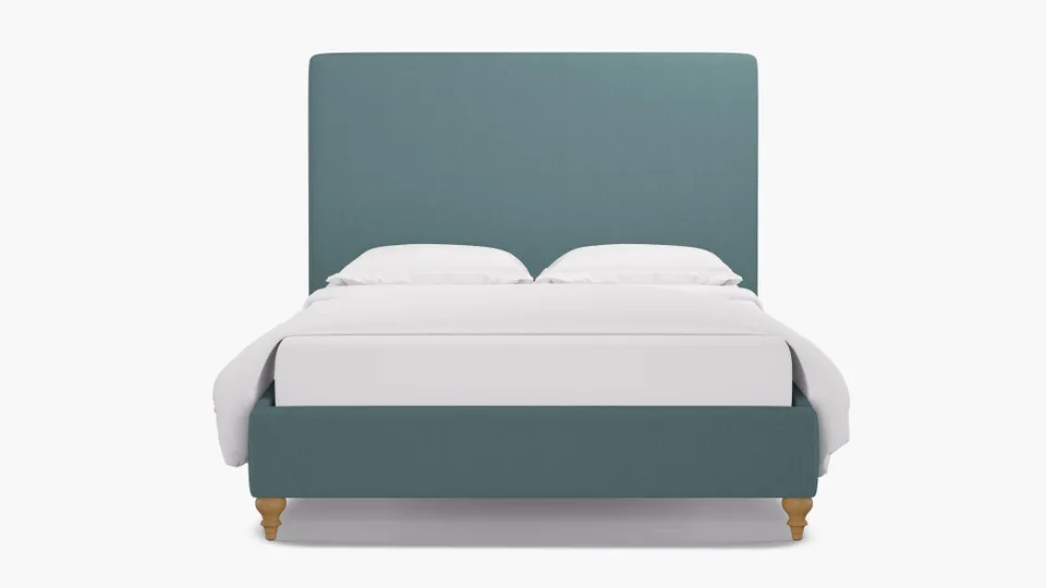 Classic Bed, Seaglass Everyday Linen, Natural Traditional Turned Leg, King