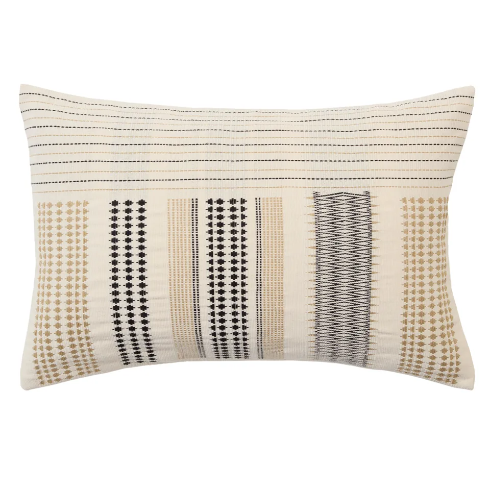 Lumami NGW38 Handmade Tribal Cream And Taupe Lumbar Pillow Cover (16"x24")