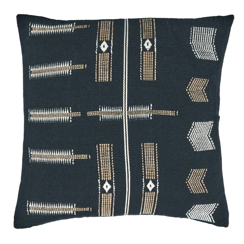 Design (US) Black Tan 18"X18" Pillow