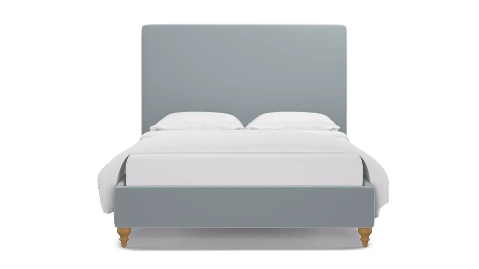 Classic Bed, Sterling Performance Velvet, Natural Traditional Turned Leg, King