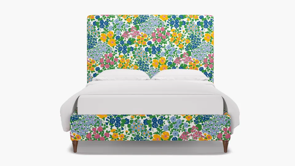 Classic Bed, Fuchsia Million Flowers, Walnut Decorative Tapered Leg, Queen