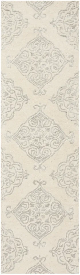 Arlo Home Hand Tufted Area Rug, GLM568C, Ivory/Silver,  2' 3" X 8'