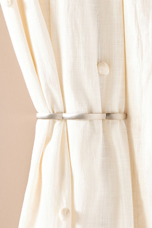 Anthropologie Gingko Leaf Tieback 2 Sets (4) NIP Ginkgo Leaf Tieback - Anthropologie | Havenly main image 2