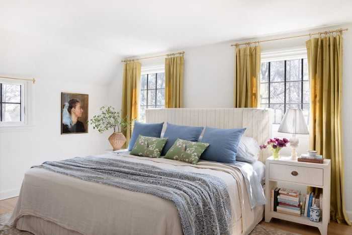 30 Bedroom Wall Decor Ideas Straight From the Minds of Interior Designers