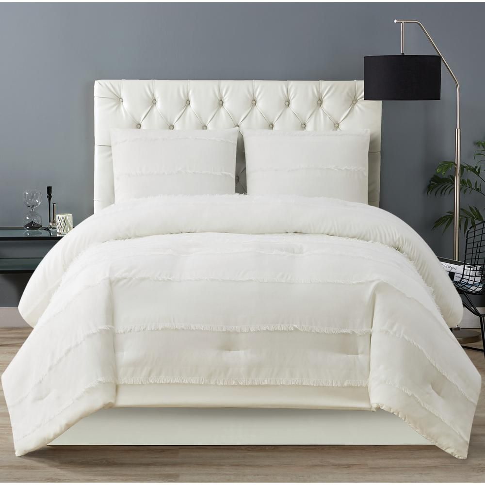Christian Siriano Kristen 3 Piece Full/Queen Comforter Set in White