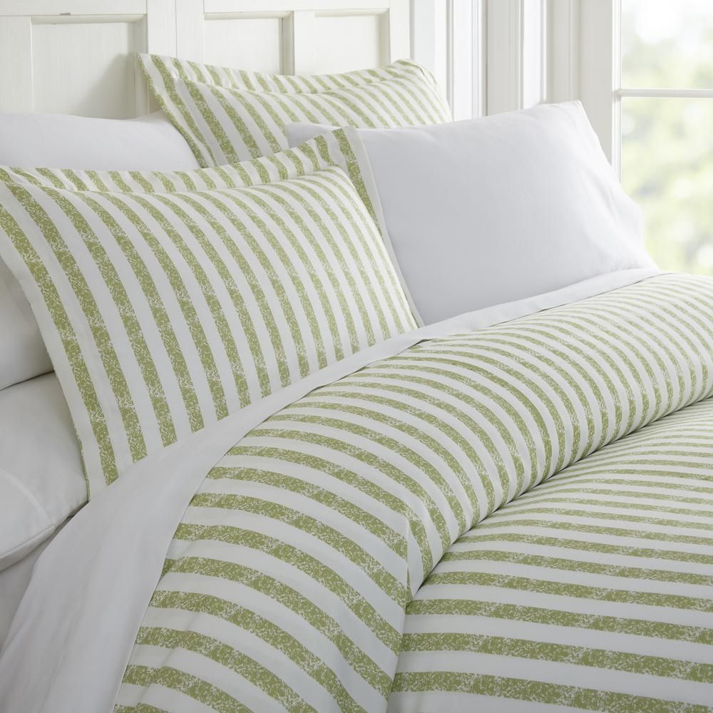 Rugged Stripes Patterned Performance Sage (Green) Queen 3-Piece Duvet Cover Set